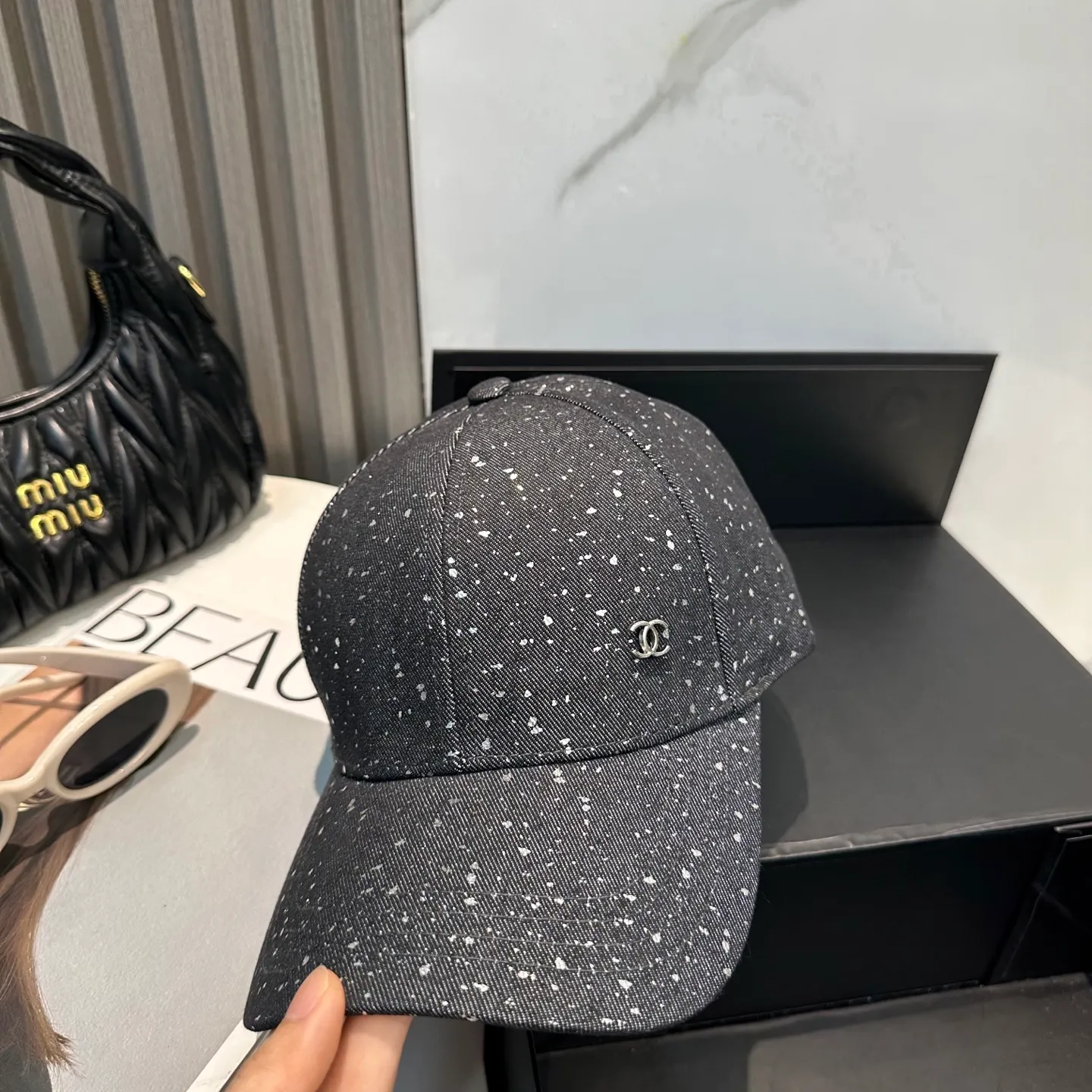 P60 CHANEL baseball cap, classic and simple logo Xiaoxiang, fashionable and casual design, Xiaohongshu internet celebrity hot model