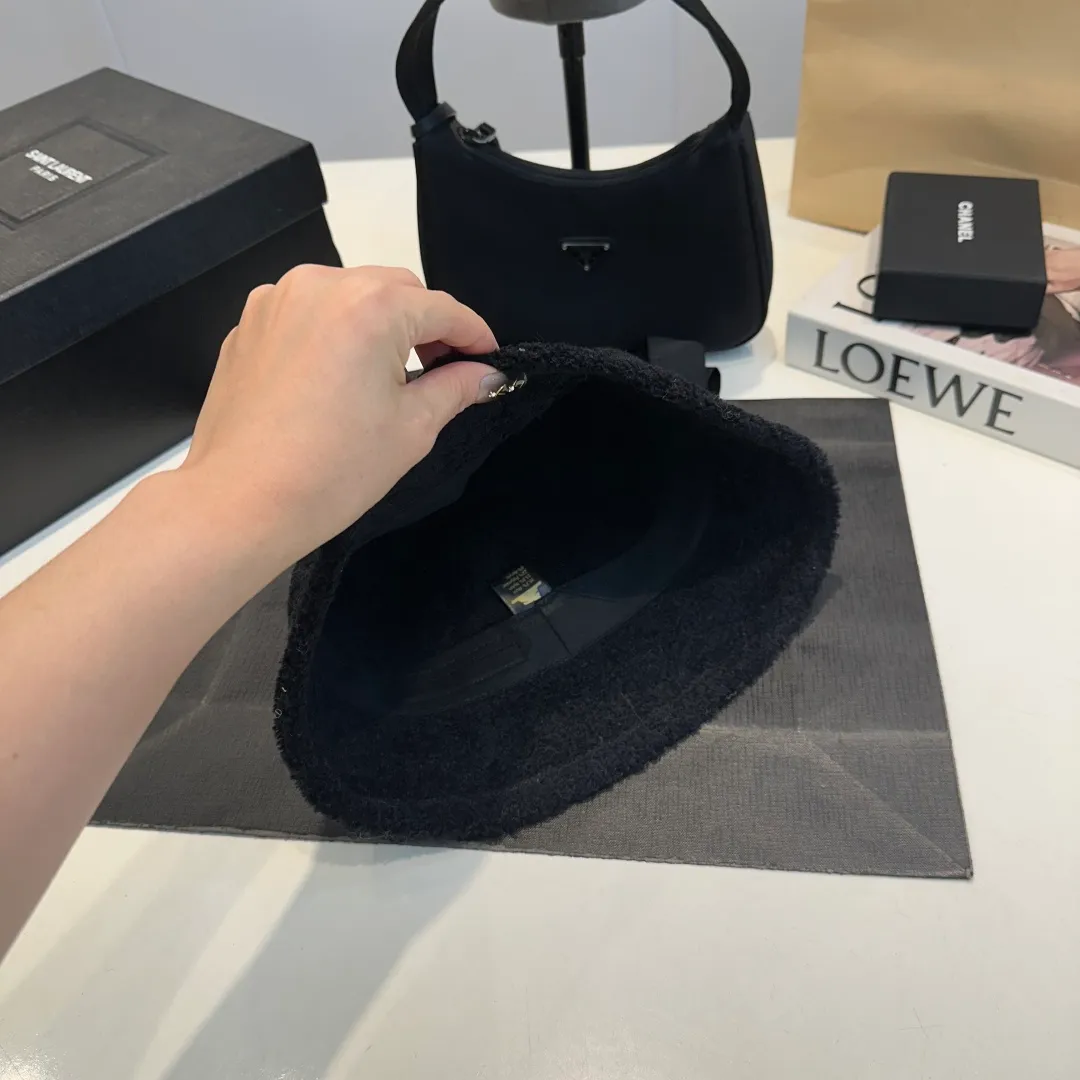 P100 Chanel new bucket hat, head circumference 57cm