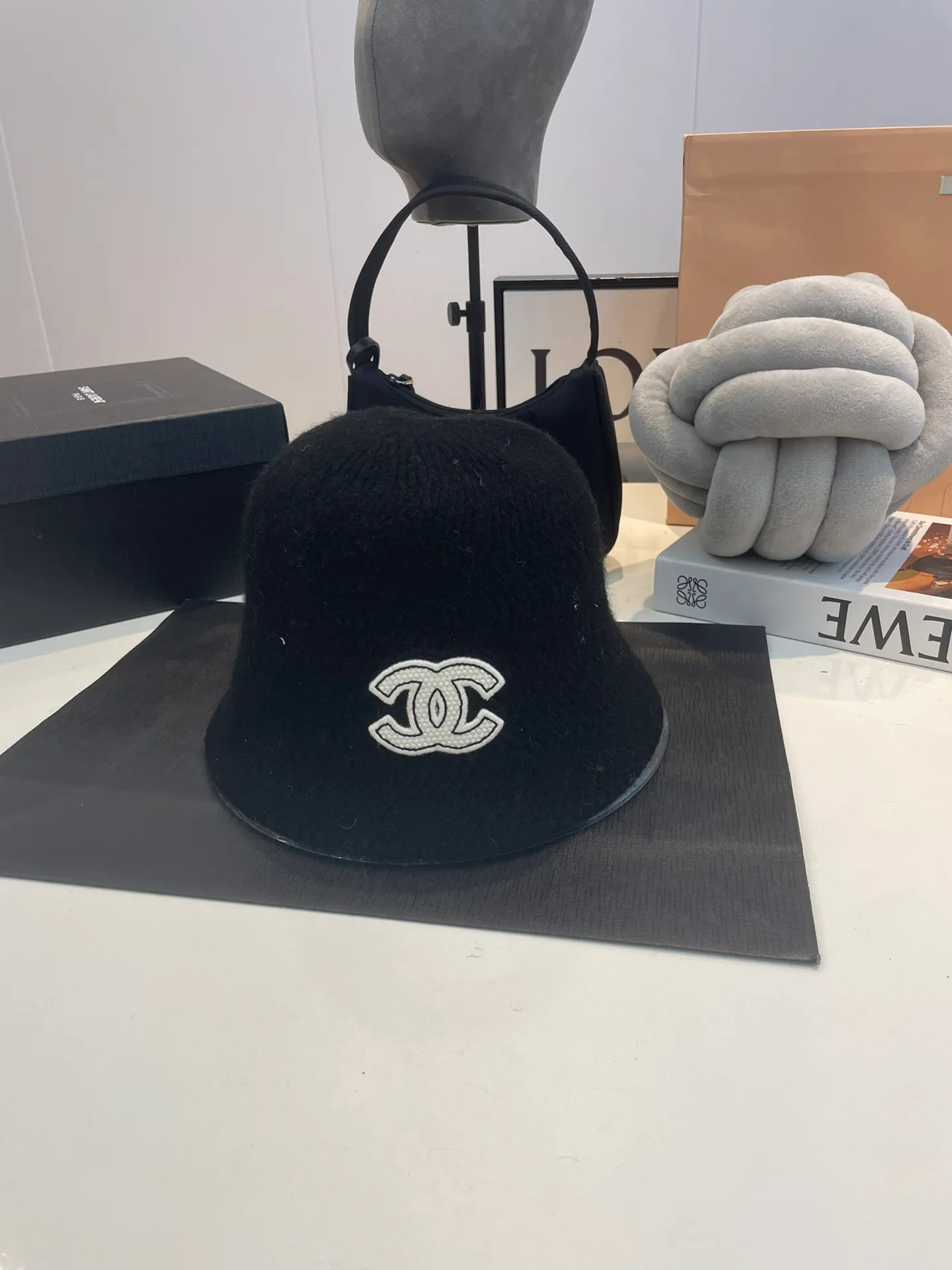 P70 Chanel Chanel 2023 new autumn and winter woolen bucket hat, wool fisherman hat, 100% wool fabric 🦙% head circumference 57cm