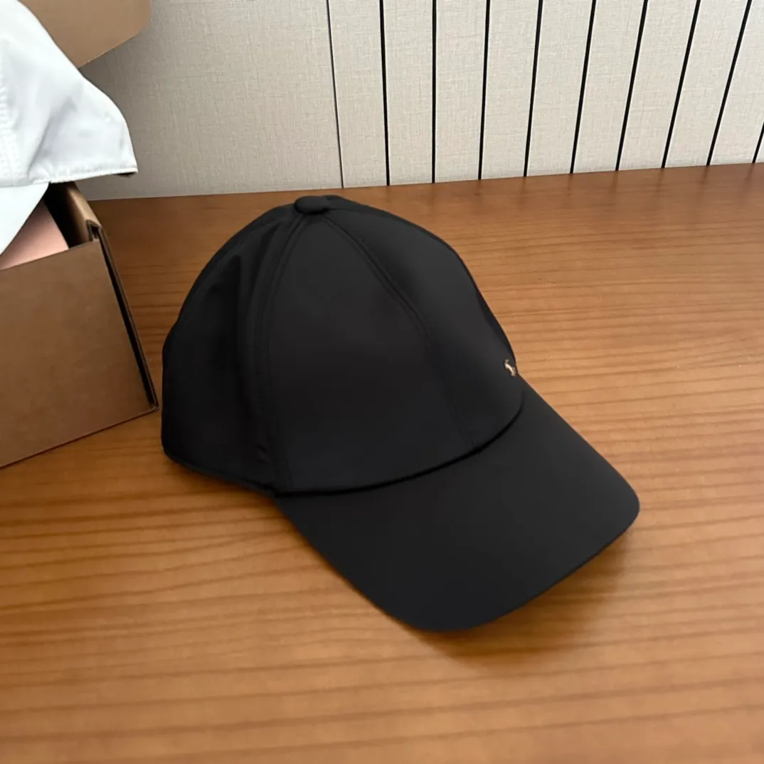 💰70 CHANEL new high-end baseball cap, Xiaoxiang logo is classic and simple, fashionable and casual design, popular new product