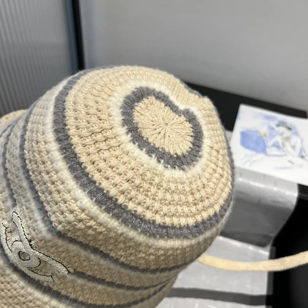 💰90¥ Chanel new knitted bucket hat, head circumference 57cm