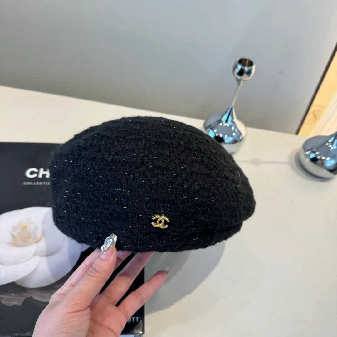 💰100¥ Chanel wool beret, small fragrant style beret, head circumference 57cm
