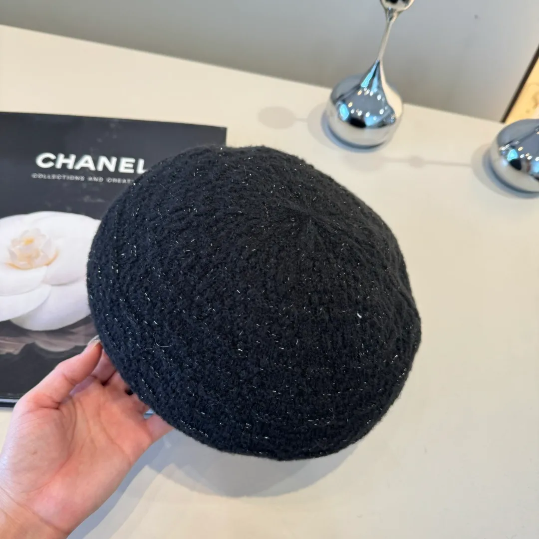 💰100¥ Chanel wool beret, small fragrant style beret, head circumference 57cm