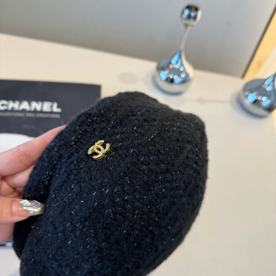 💰100¥ Chanel wool beret, small fragrant style beret, head circumference 57cm