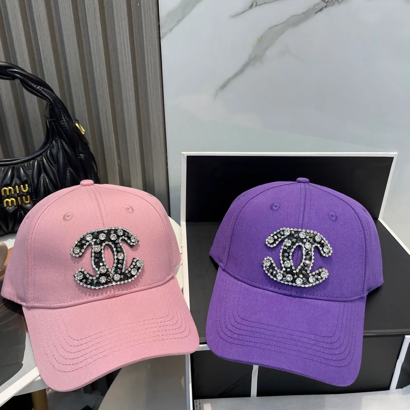 P50 CHANEL new high-end diamond hard-top baseball cap, Xiaoxiang logo is classic and simple, fashionable and casual design, popular new product