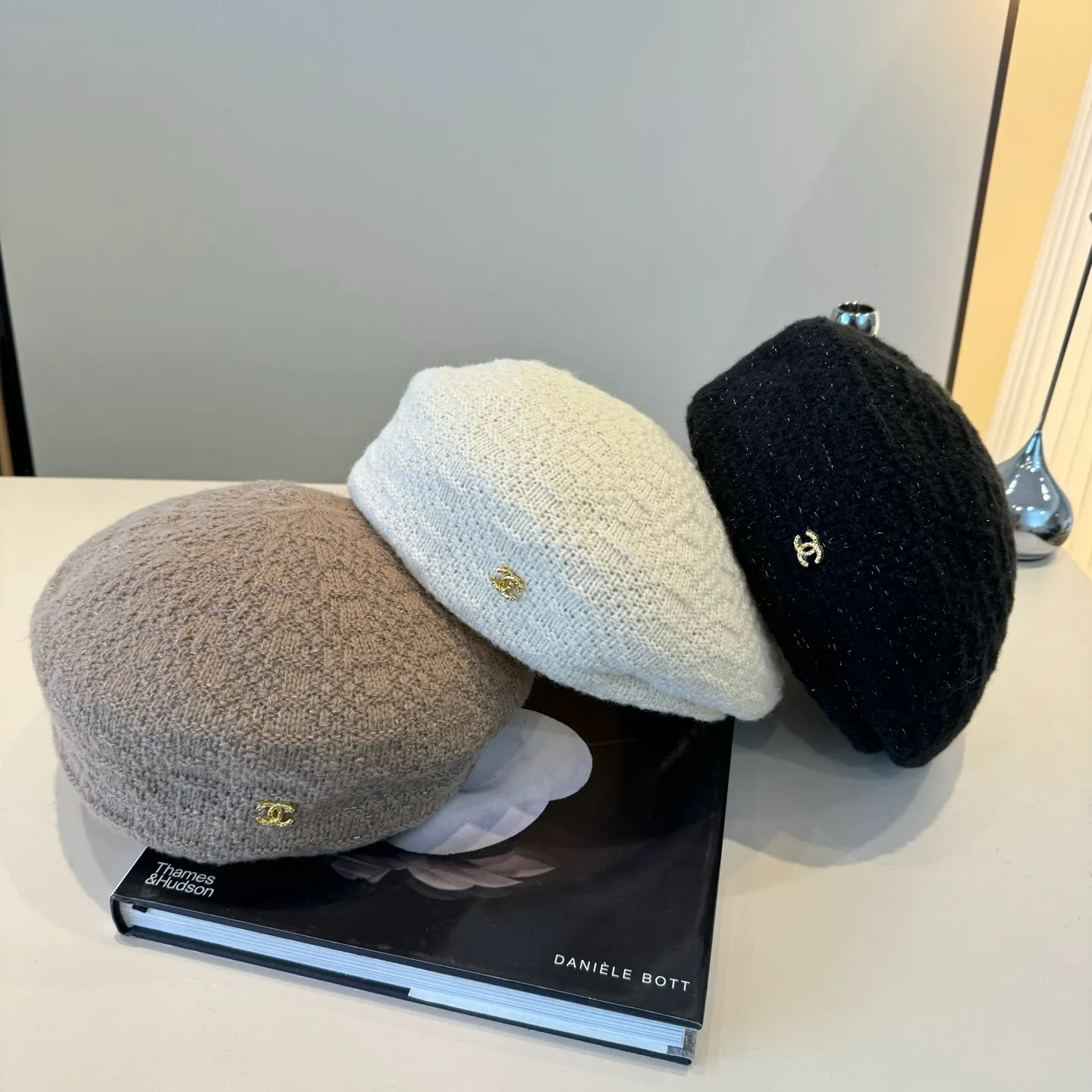 💰100¥ Chanel wool beret, small fragrant style beret, head circumference 57cm