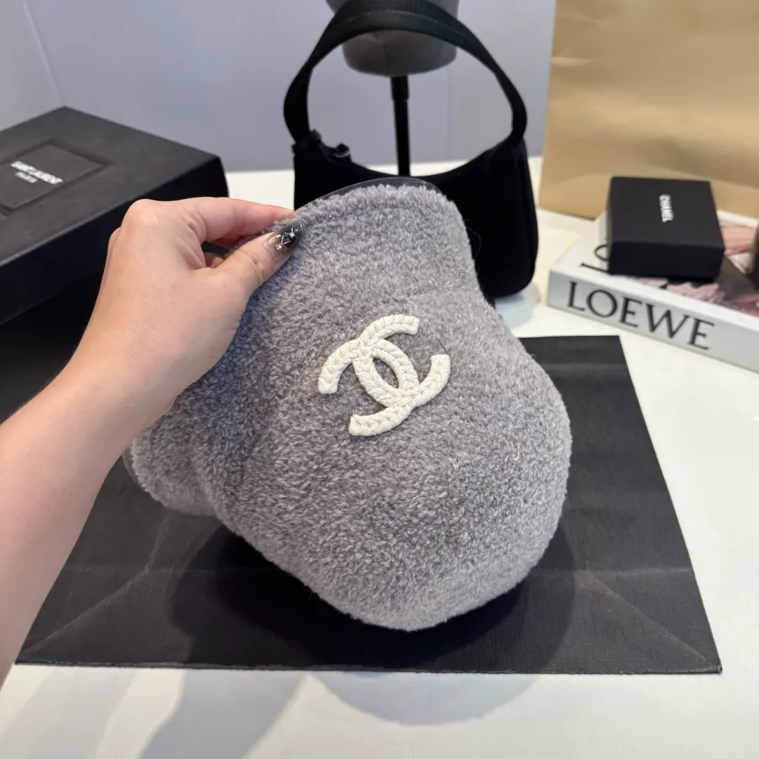 P100 Chanel new bucket hat, head circumference 57cm
