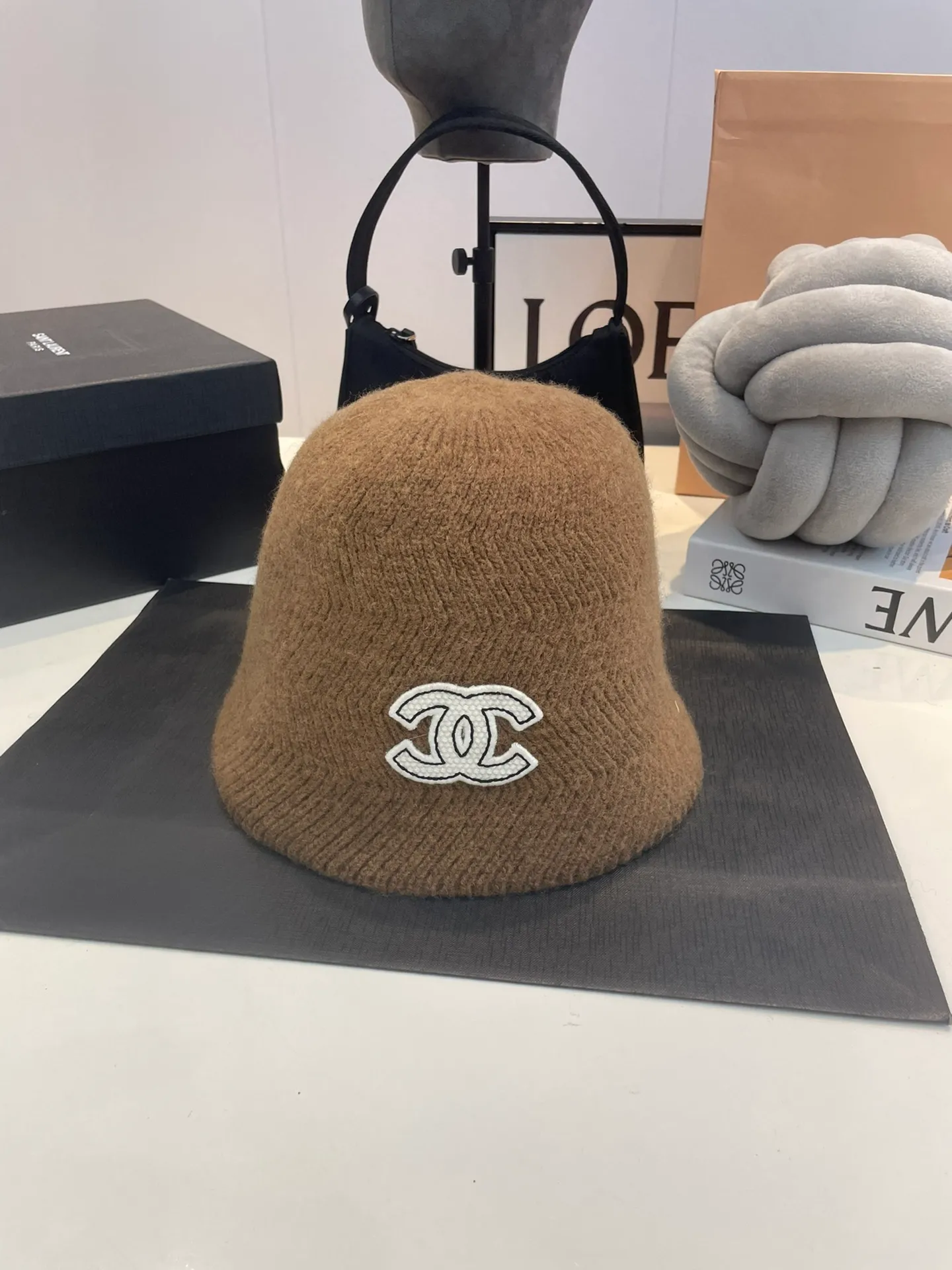 P70 Chanel Chanel 2023 new autumn and winter woolen bucket hat, wool fisherman hat, 100% wool fabric 🦙% head circumference 57cm