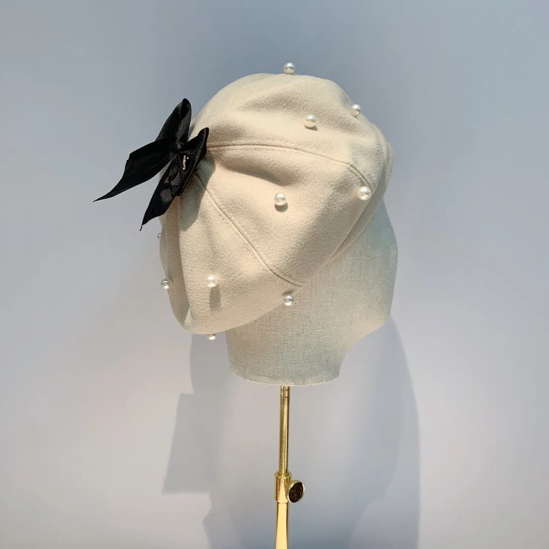P80 Chanel Chanel pearl beret, 2021 autumn and winter new wool fabric octagonal hat, super cute bow🎀, black, khaki, beige and white three colors