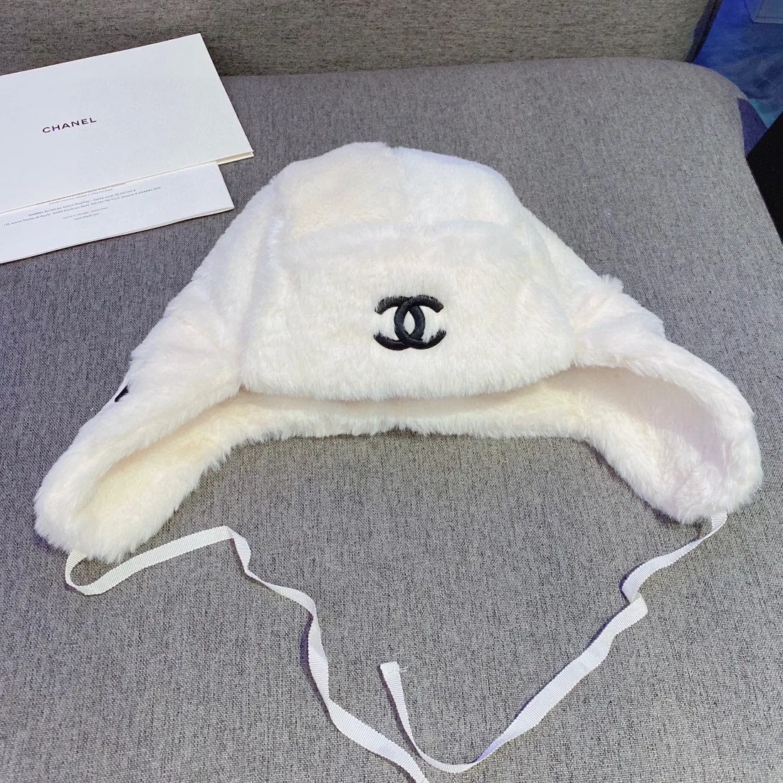 Running model 70¥ Chanel Chanel new autumn and winter ear protection hat, rabbit fur cold hat, official style