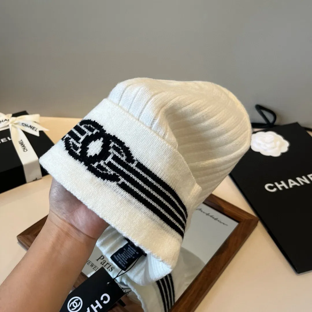 💰70¥ Chanel knitted beanie