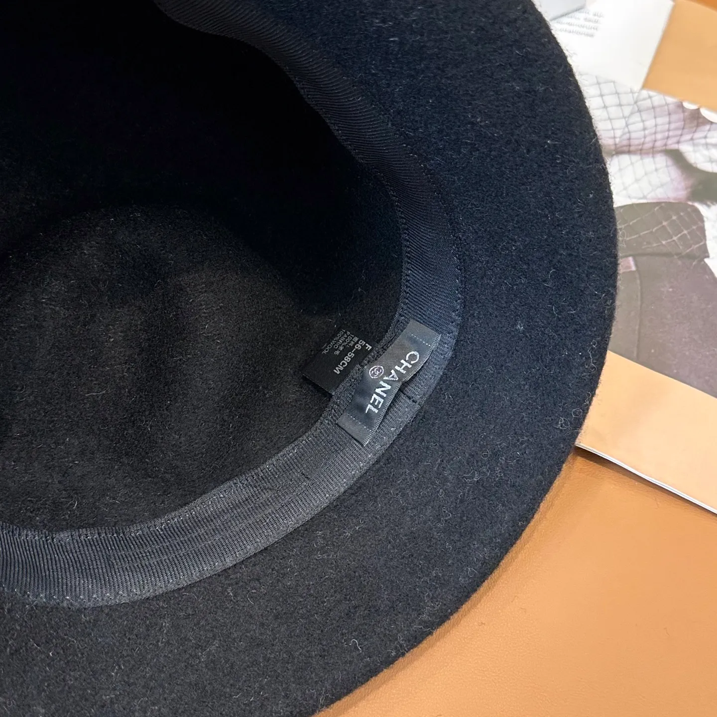 P76💛 Comes with dust bag [CHA Chanel] 2025 autumn and winter new style wool cashmere bucket hat, 🔆Quality goddess style ~ a must-have for going out on the street