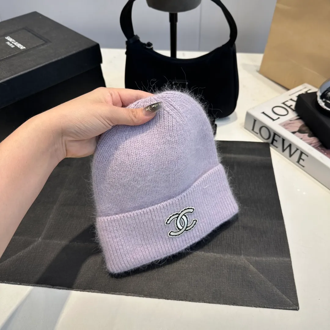 P60 Chanel official website quality Chanel autumn and winter woolen hat recommended by Internet celebrity fashion bloggers, Xiaohongshu popular style, super soft and comfortable knitted hat with excellent elasticity