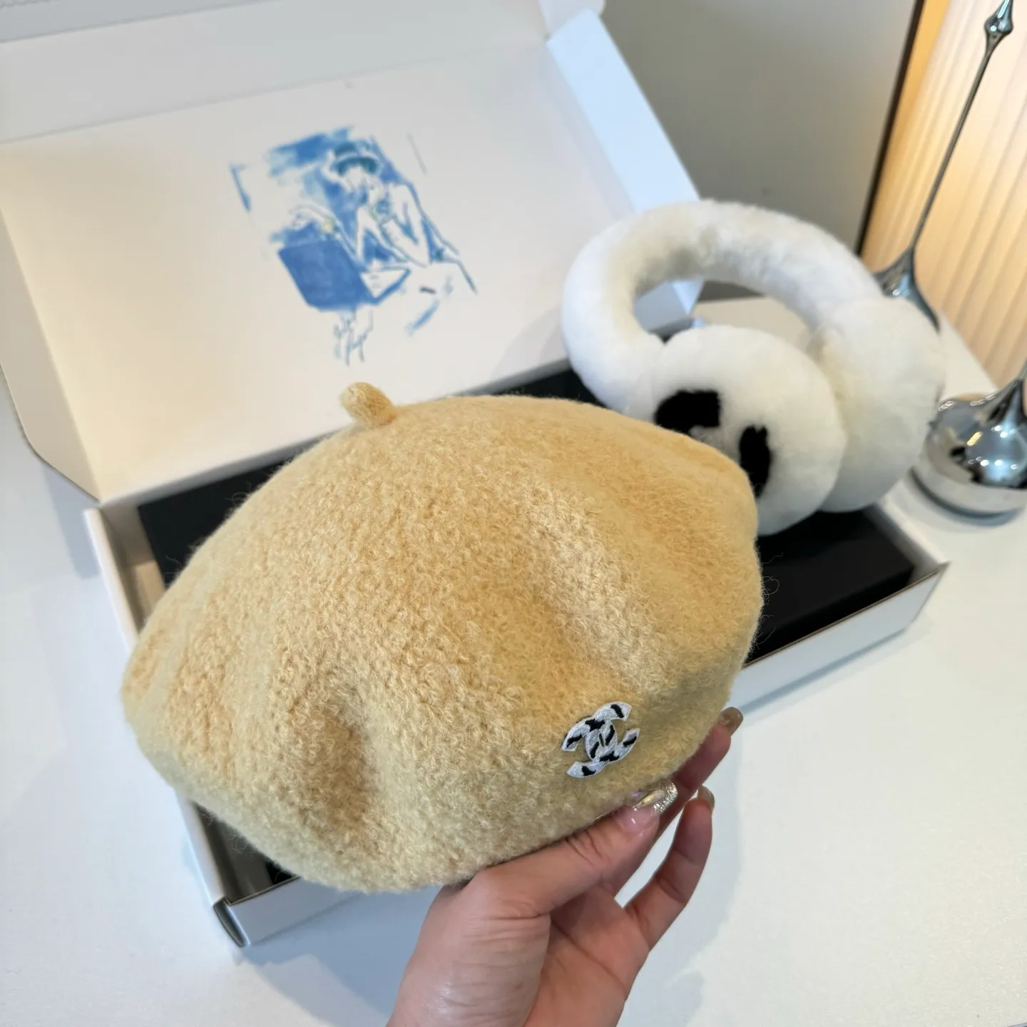 💰100¥ Chanel new cashmere beret, head circumference 57cm