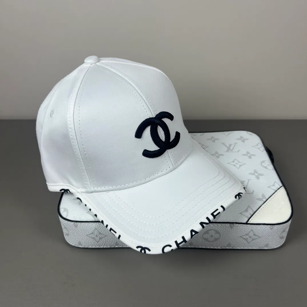 46💰Chanel CHANEL new baseball cap, Xiaoxiang classic and simple, fashionable and casual design, popular new product