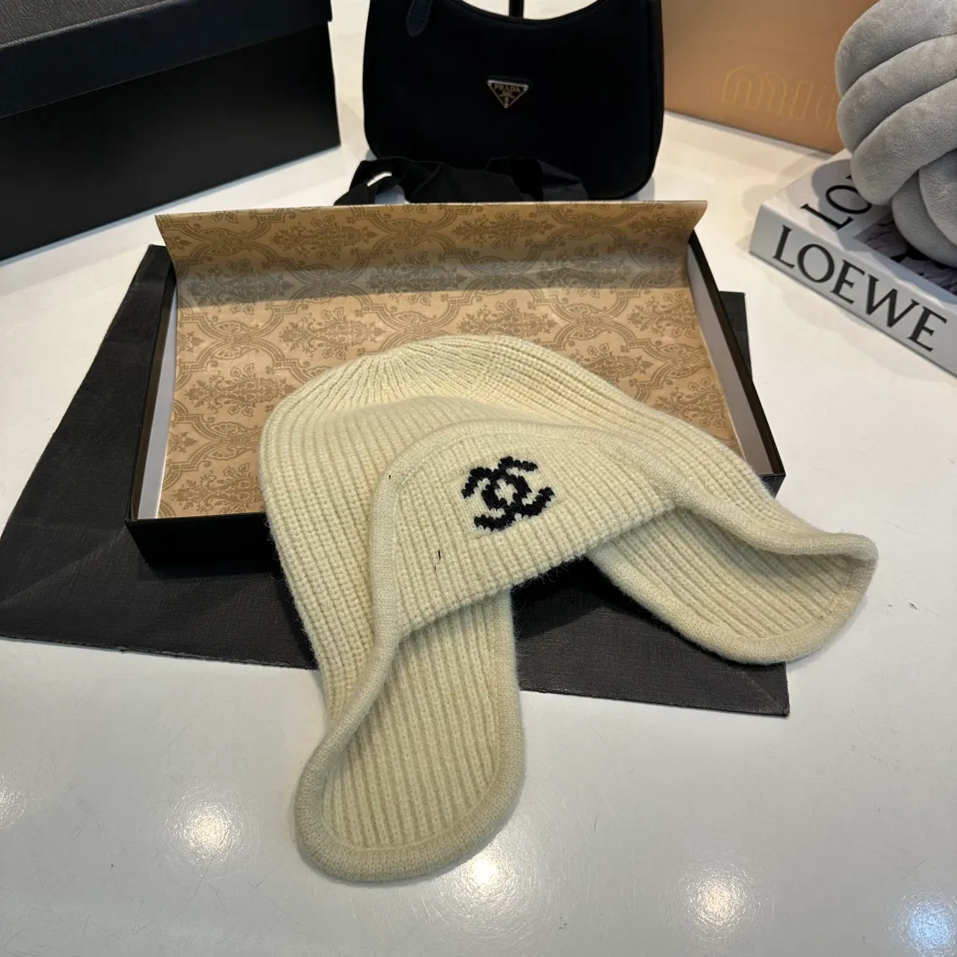 P60 Chane*🆕Chanel 24N new ski series wool hat, the popular Lei Feng hat all over the Internet, black and white, 4 colors, versatile and cool, can be worn by men and women as a couple, warm and good-looking, a must-have