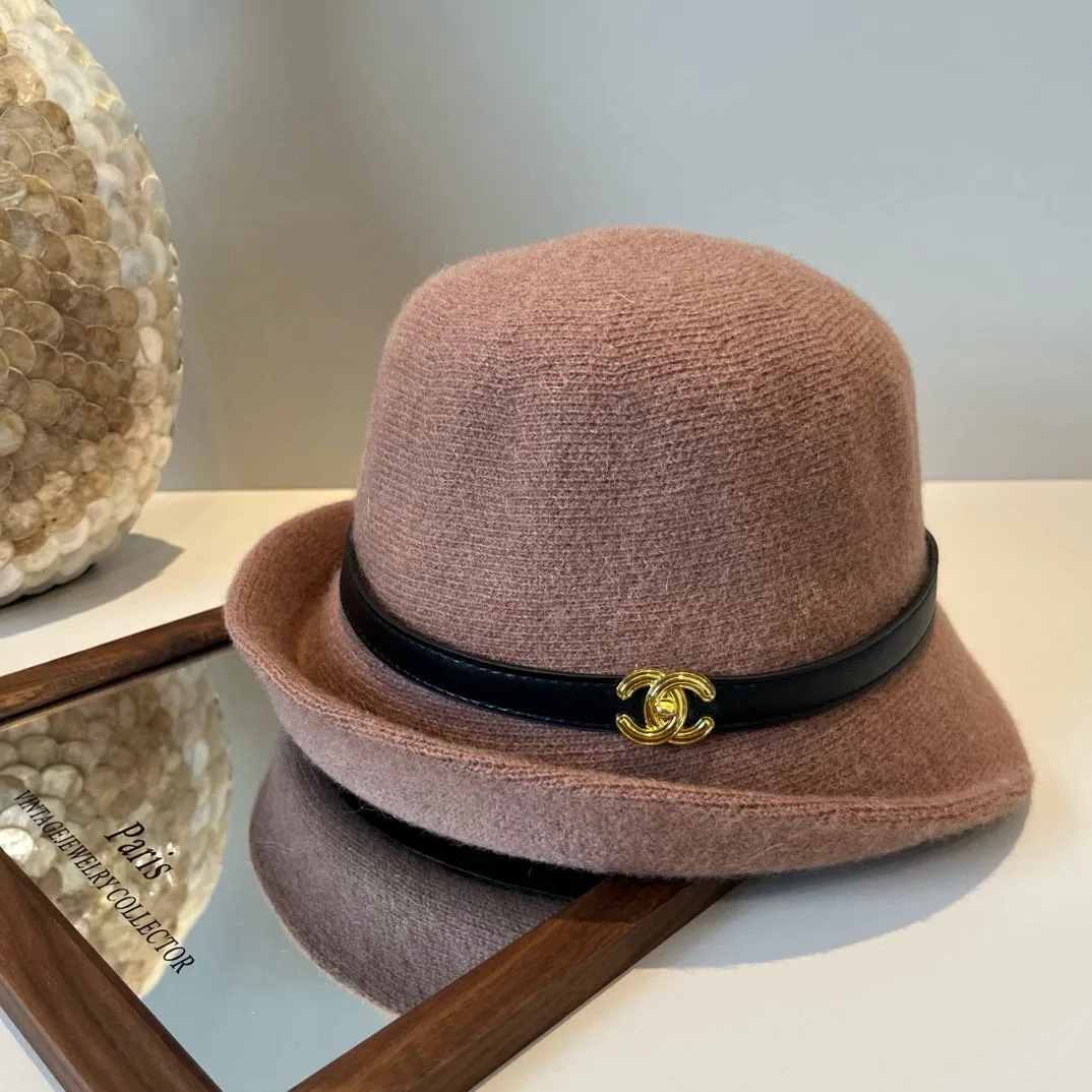 💰160¥ Chanel's new wool curled basin hat, irregular cut design, head circumference 57cm