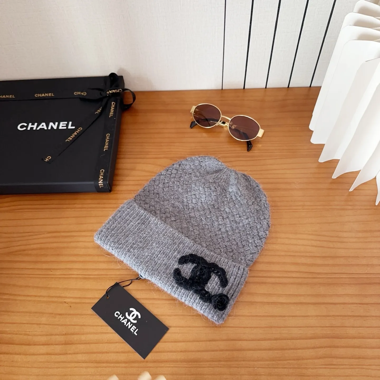 💰90 Chanel official website releases CHANEL small and popular knitted hat! Xiaohongshu’s new product is released, it’s so 🉑️, high-elastic fabric, classic colors, same style for men and women.