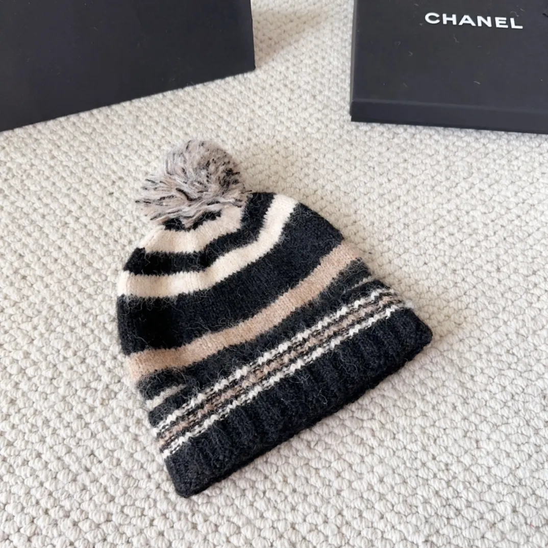 💰60 Chanel official website releases CHANEL small and popular knitted hat! Xiaohongshu’s new product is released, it’s so 🉑️, high-elastic fabric, classic colors, same style for men and women.