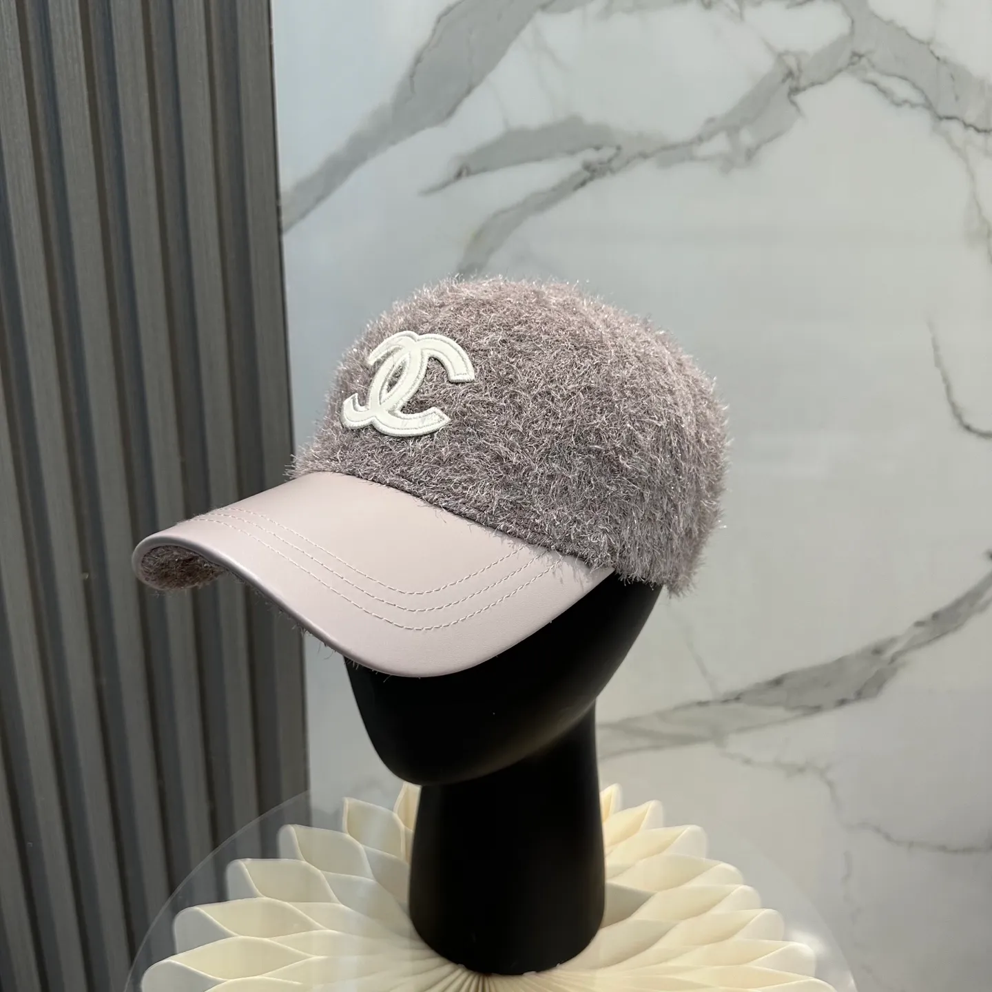 P60 CHANEL Chanel's new autumn and winter baseball cap, simple and elegant👈🏻👍casual and fashionable👩trendy and stylish👍Versatile style!