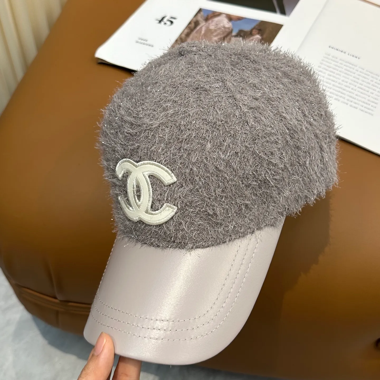 P60 CHANEL Chanel's new autumn and winter baseball cap, simple and elegant👈🏻👍casual and fashionable👩trendy and stylish👍Versatile style!
