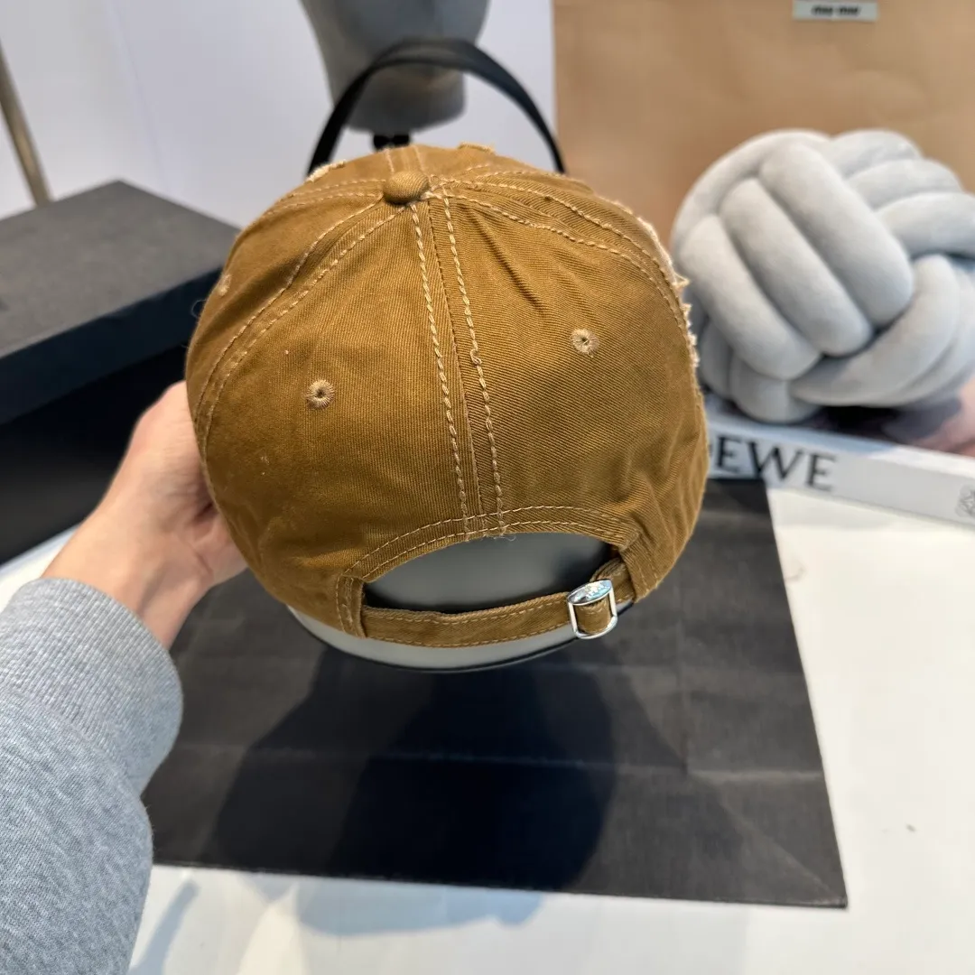 P60 CHANEL 2024 new ripped baseball cap, logo Xiaoxiang is classic and simple, fashionable and casual design, popular new product