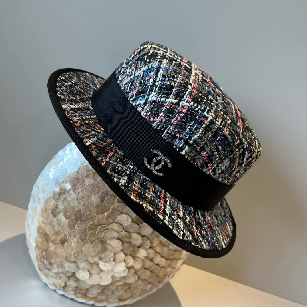 💰180¥ Chanel Chanel classic lady style flat top hat, head circumference 57cm