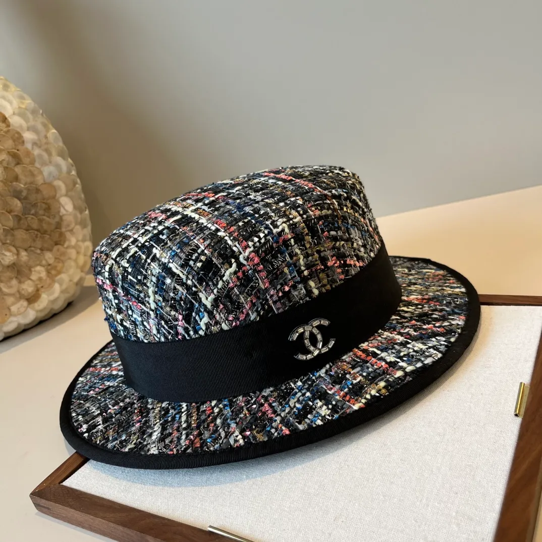 💰180¥ Chanel Chanel classic lady style flat top hat, head circumference 57cm