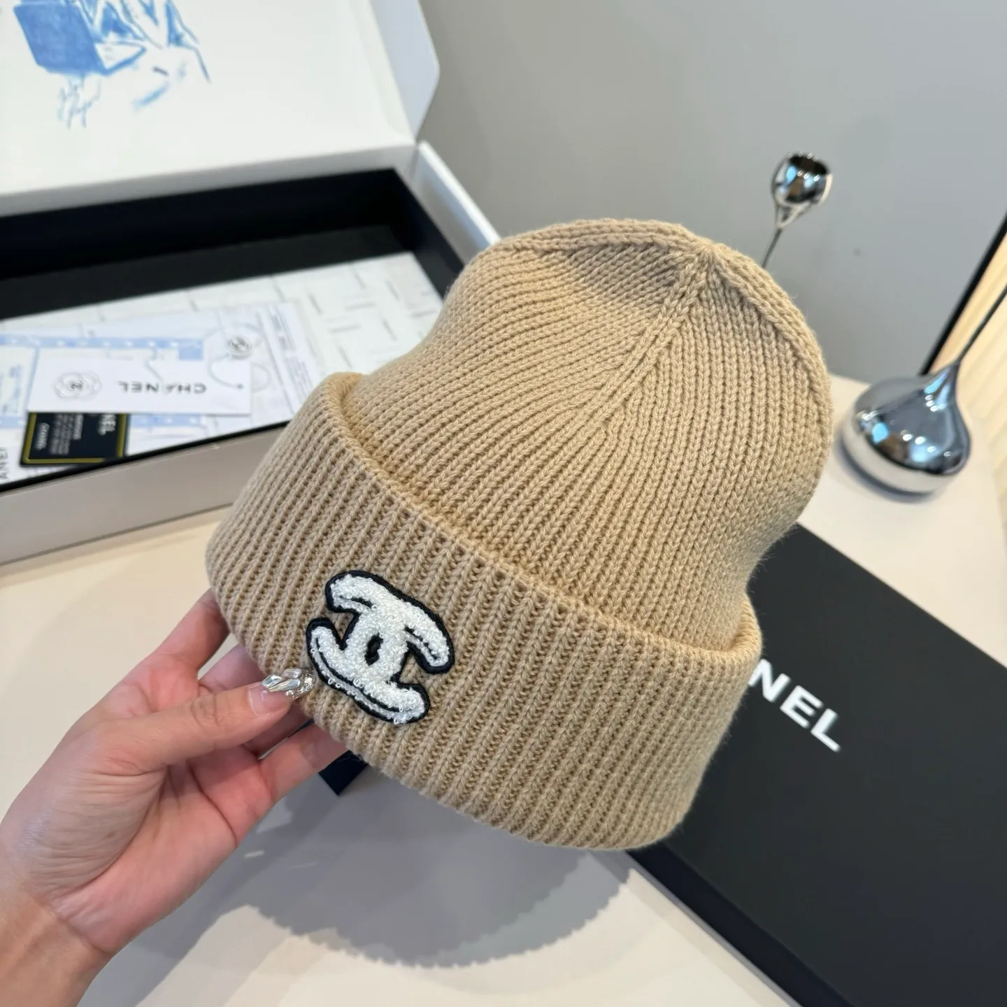 💰80¥ Chanel knitted beanie