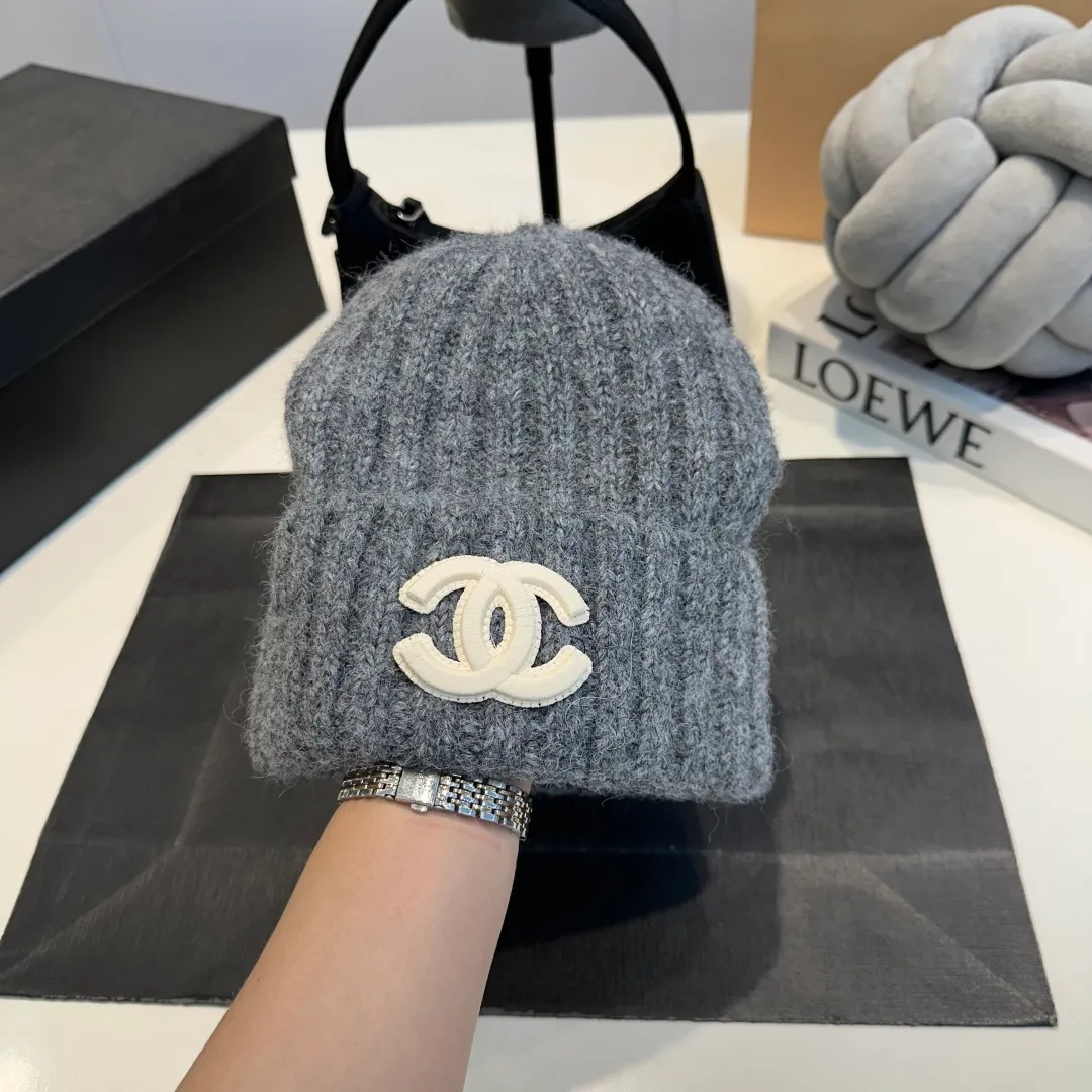 P50 Chanel knitted beanie