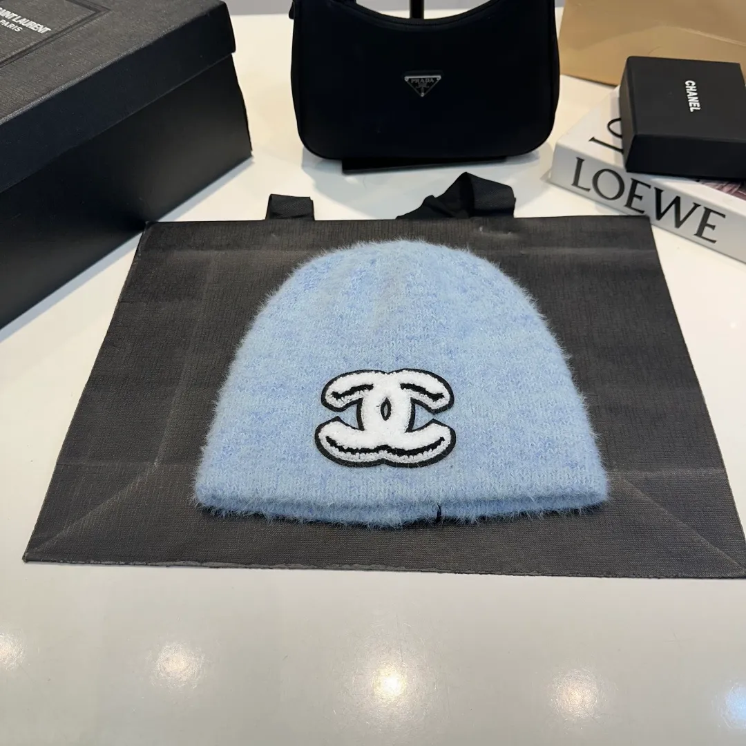 P60 Chanel Chanel 25 autumn and winter new knitted cold hat woven pattern wool knitted beanie