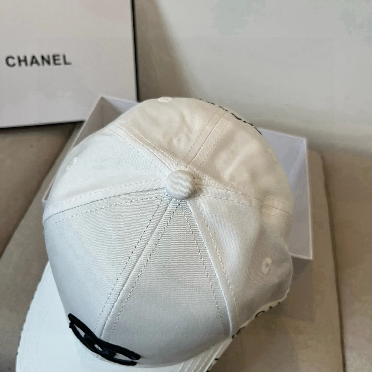 P60 CHANEL new baseball cap, Xiaoxiang classic and simple, fashionable and casual design, popular new product