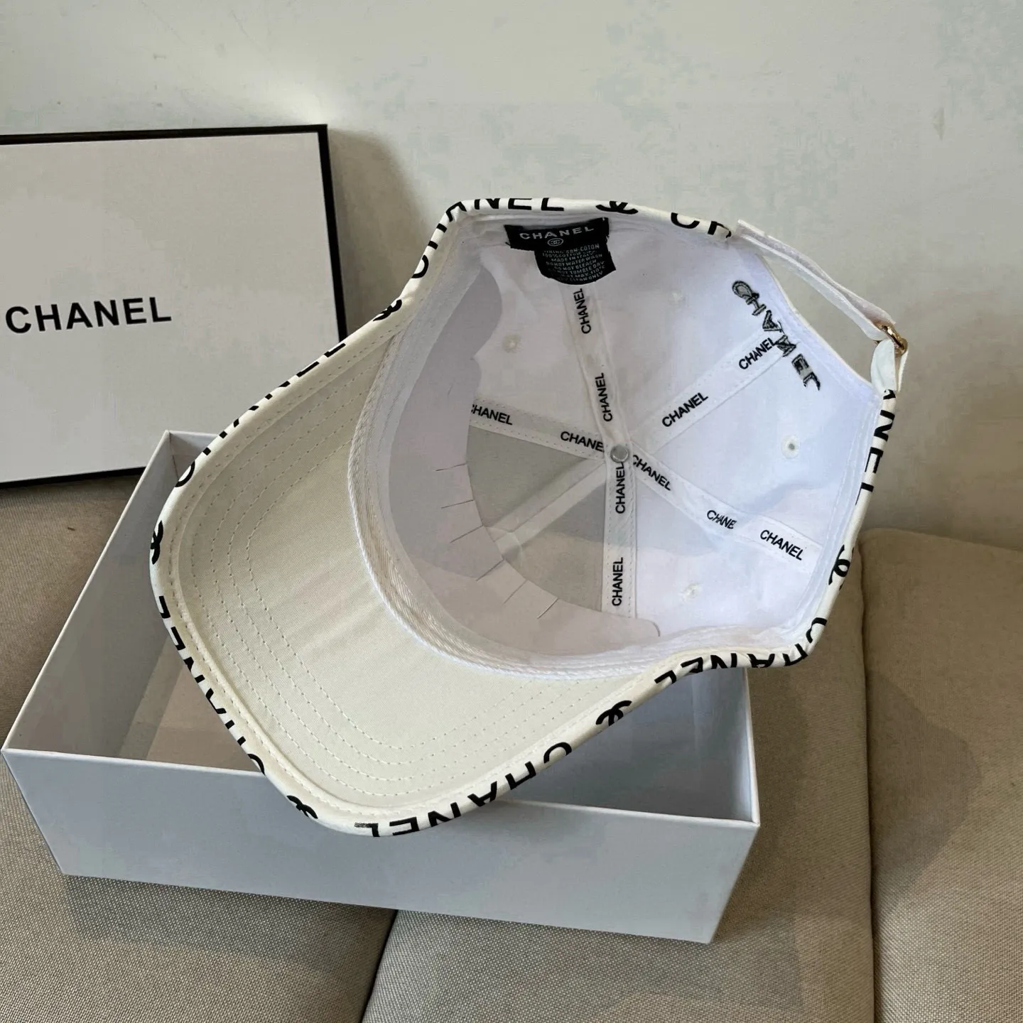 P60 CHANEL new baseball cap, Xiaoxiang classic and simple, fashionable and casual design, popular new product