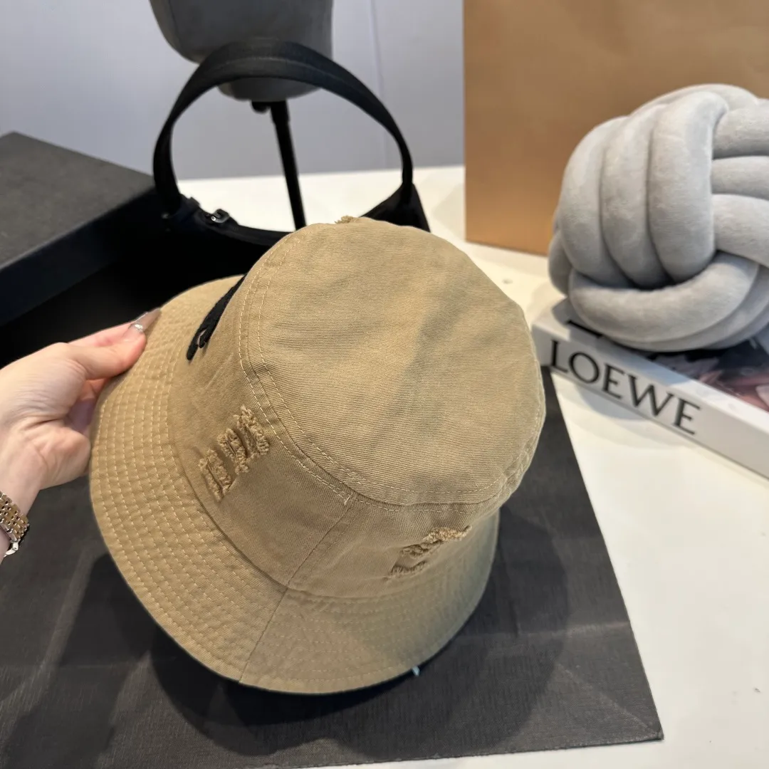 P60 Chanel new bucket hat, Xiaoxiang is classic and simple, fashionable and casual design, suitable for all seasons, a fisherman hat that coexists with laziness and sophistication
