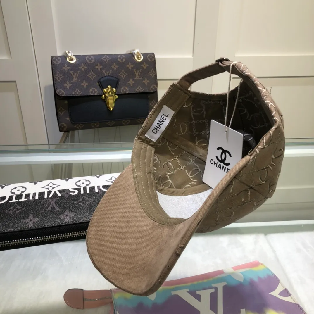 P80 with dust bag, new ꫛꫀꪝ ❥——❤ Chanel CHANEL 2021 baseball cap, new autumn and winter product logo Xiaoxiang classic simple embroidery, fashionable and casual design, popular new product
