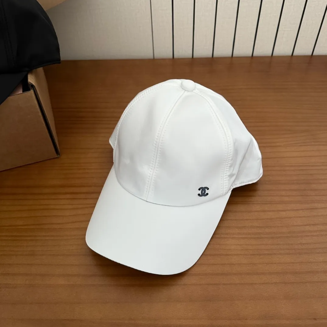 💰70 CHANEL new high-end baseball cap, Xiaoxiang logo is classic and simple, fashionable and casual design, popular new product