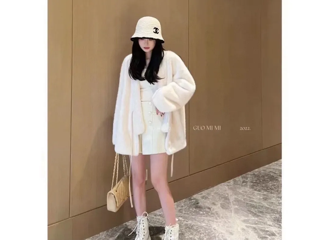 p40 Chanel Chanel 2022 new autumn and winter fisherman hat, black and white