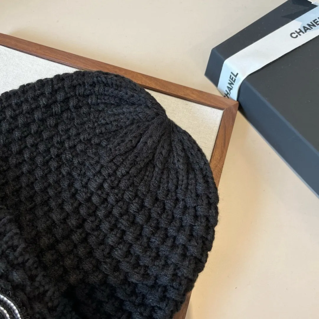 💰80¥ Chanel knitted beanie