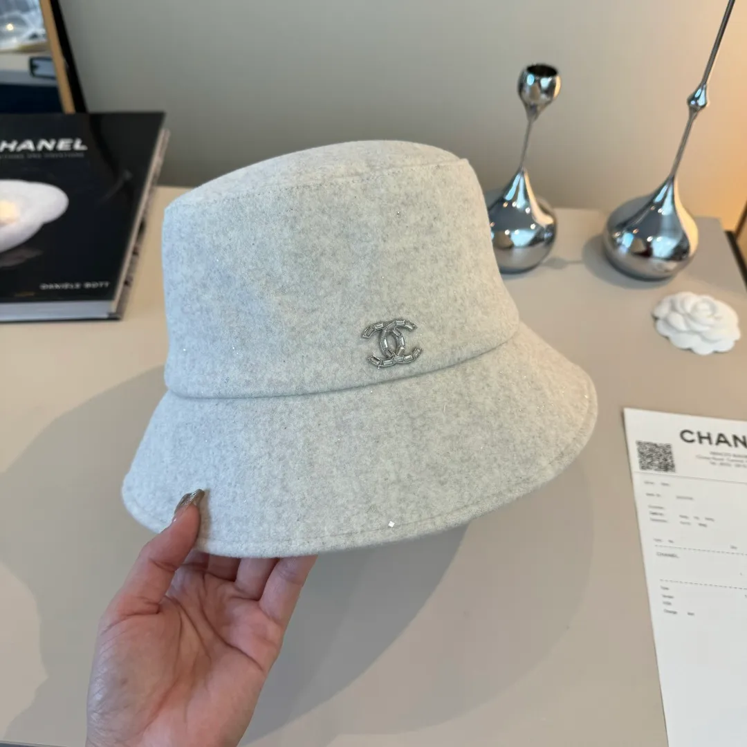 💰100¥ Chanel new bucket hat, head circumference 57cm