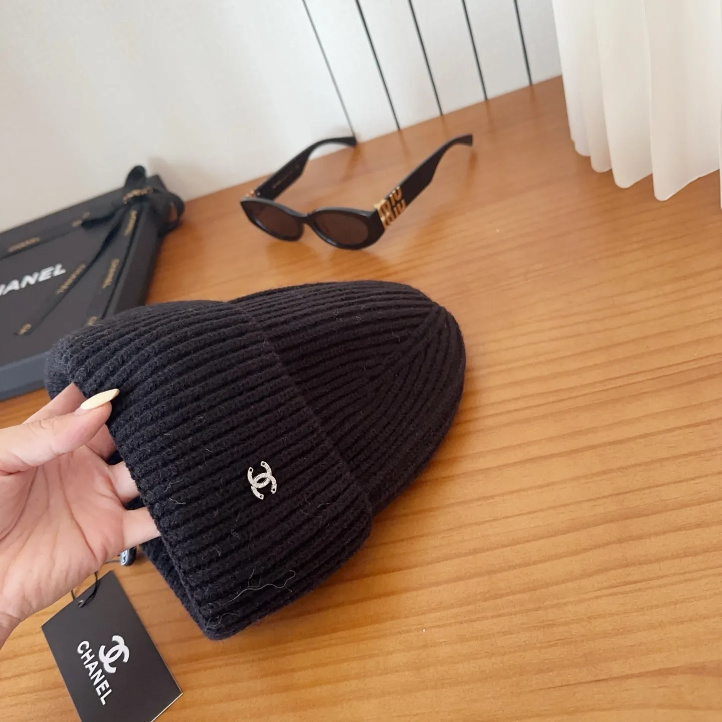 💰48 Chanel knitted beanie
