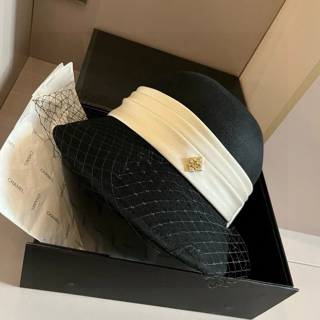 💰200¥ Chanel Chanel wool basin hat, mesh basin hat, 100% wool 🦙Fabric% Head circumference 57cm