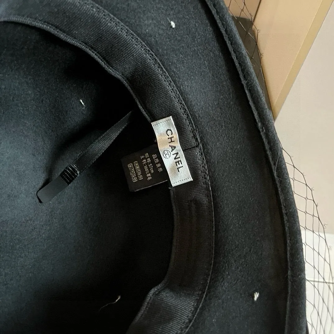 💰200¥ Chanel Chanel wool basin hat, mesh basin hat, 100% wool 🦙Fabric% Head circumference 57cm