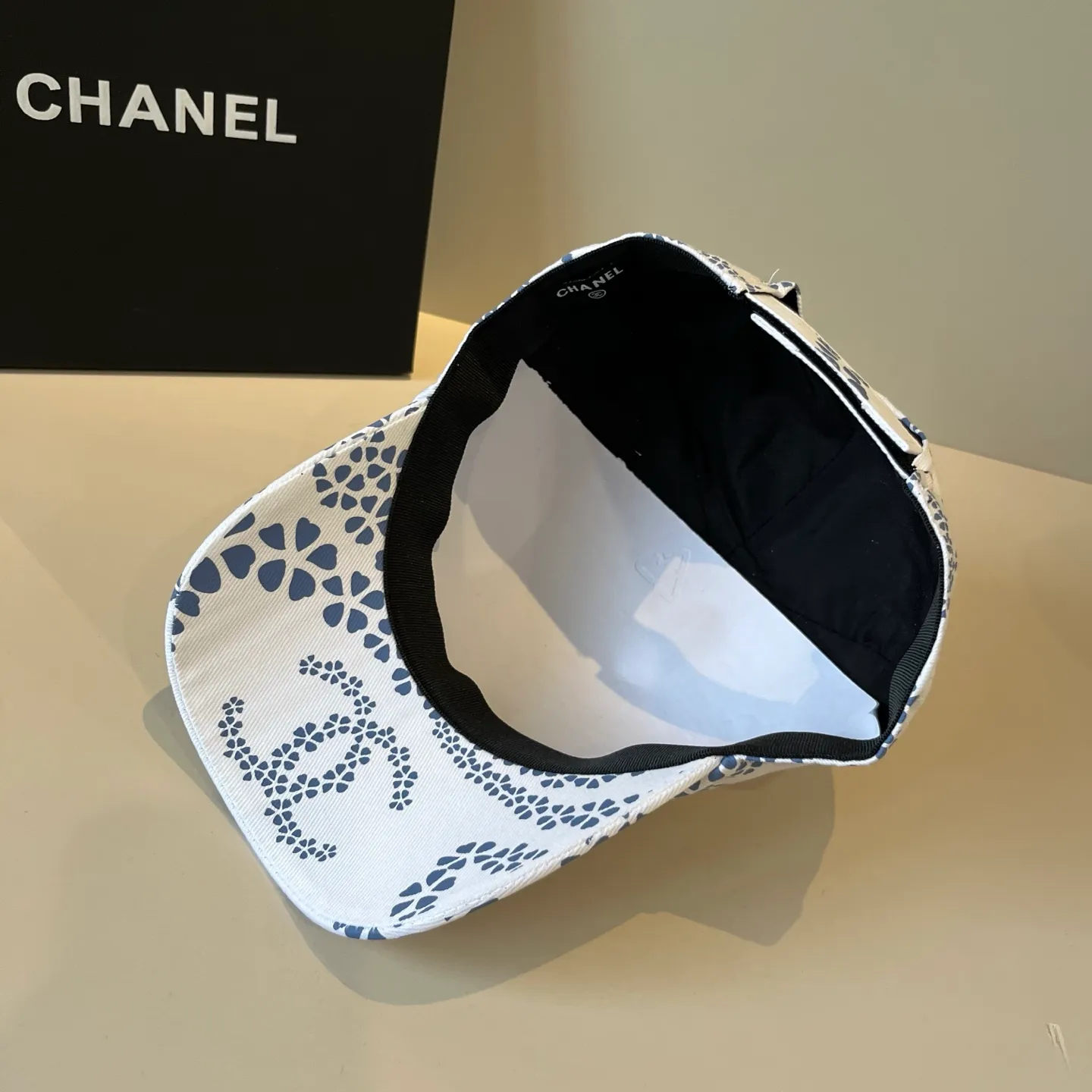 P56💰Chanel CHANEL new baseball cap, Xiaoxiang classic and simple, fashionable and casual design, popular new product