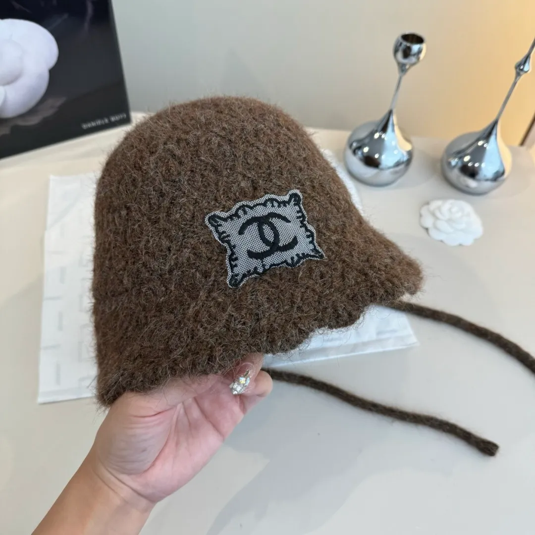 💰100¥ Chanel new knitted bucket hat, head circumference 57cm
