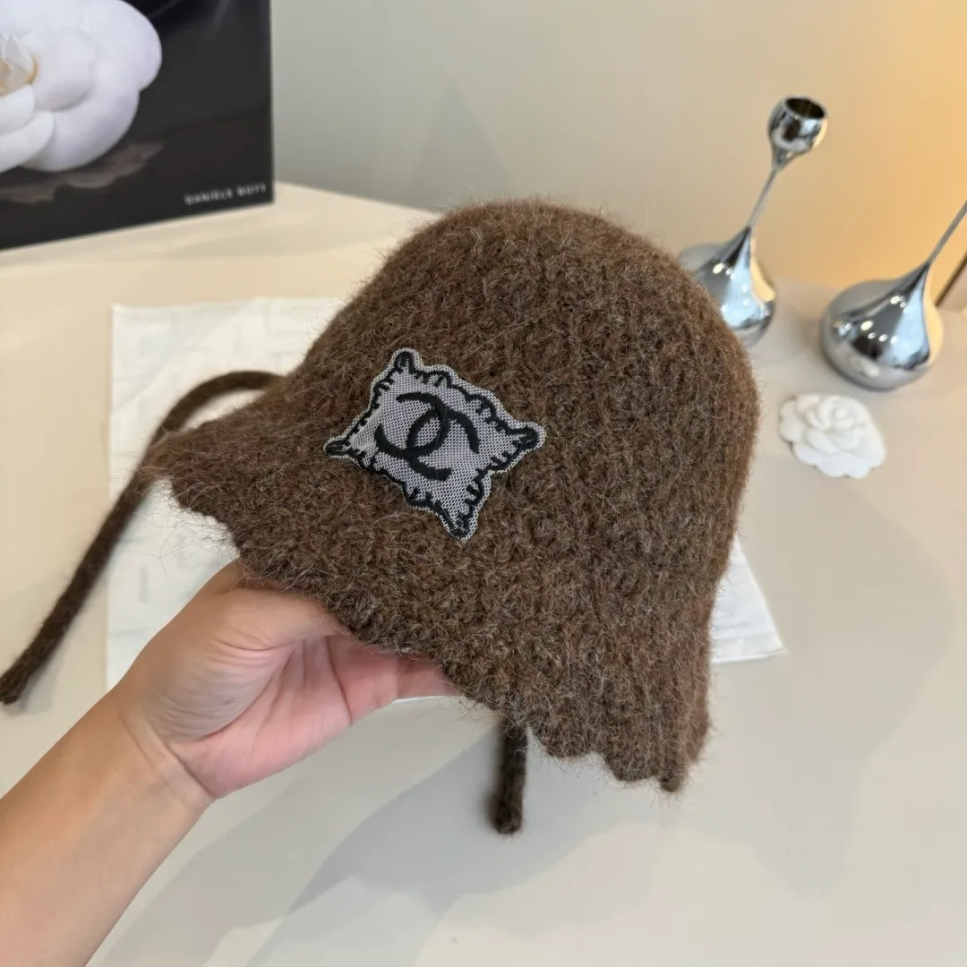 💰100¥ Chanel new knitted bucket hat, head circumference 57cm