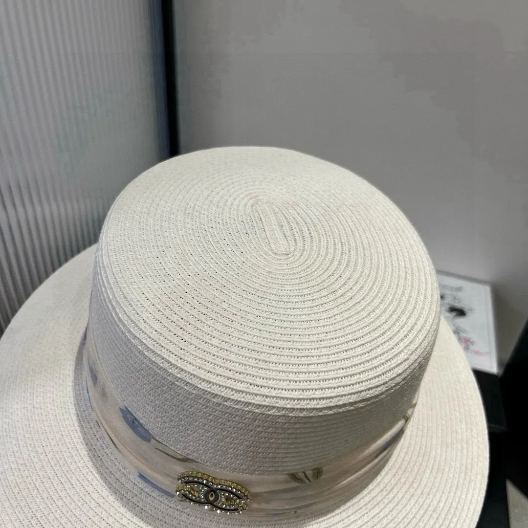 💰140¥ Chanel flat top hat, head circumference 57cm