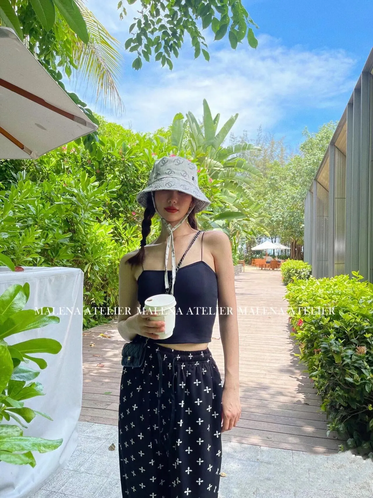 P70 CHANEL] New simple embroidered logo bucket hat 🧢New model shipped, big brand style is super easy to match, hurry up and get it