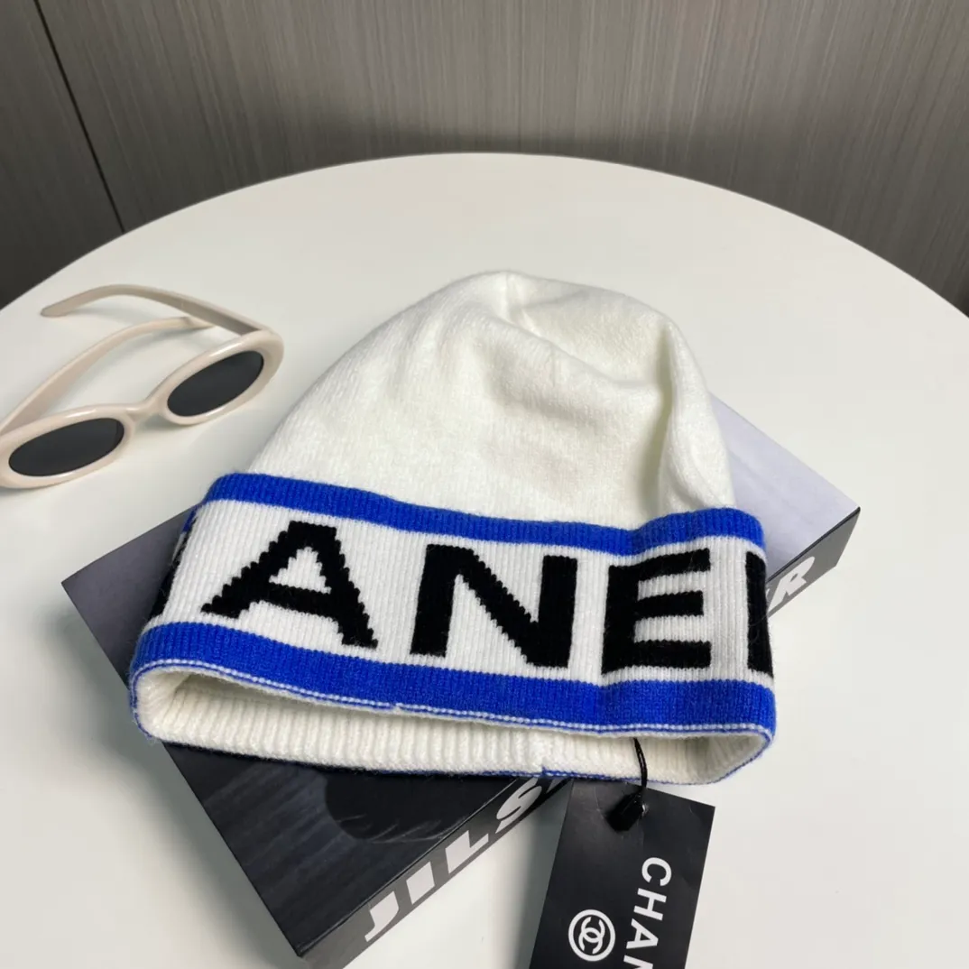 P60 comes with dust bag 🌺 [CHANEL] New wool knitted hat, Xiaohongshu, recommended by major Internet celebrities! Thicker and warmer, fashionable and popular🌸First-class texture, the best brand for keeping warm in autumn and winter, order now, limited quantity available