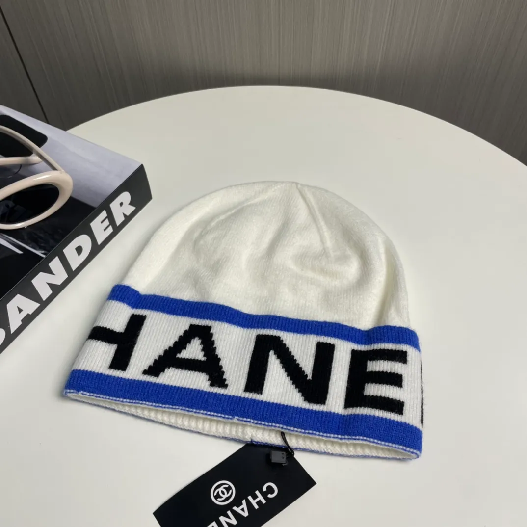 P60 comes with dust bag 🌺 [CHANEL] New wool knitted hat, Xiaohongshu, recommended by major Internet celebrities! Thicker and warmer, fashionable and popular🌸First-class texture, the best brand for keeping warm in autumn and winter, order now, limited quantity available