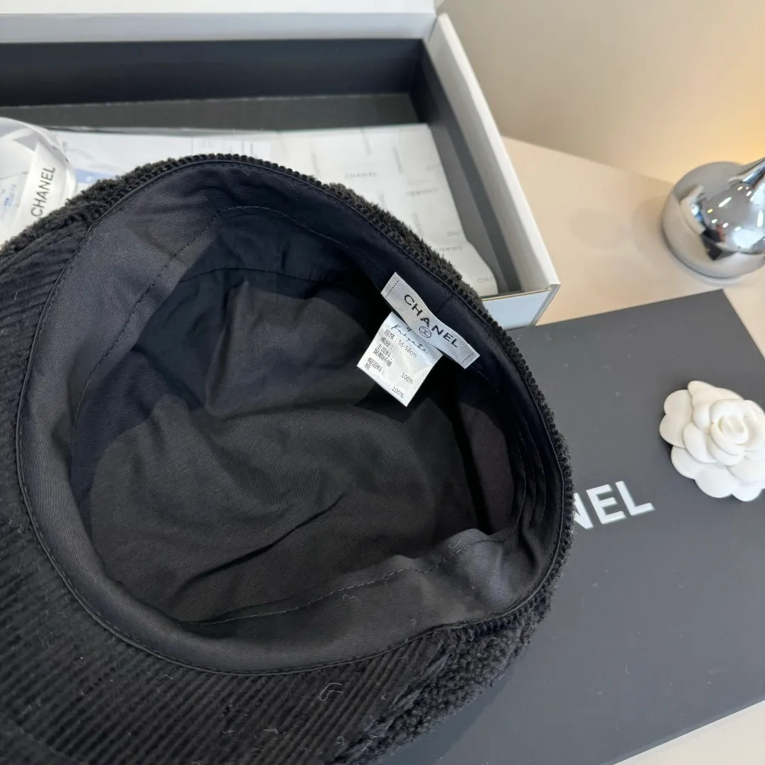 🉐150¥ Chanel wool duck bill forward cap, unisex,